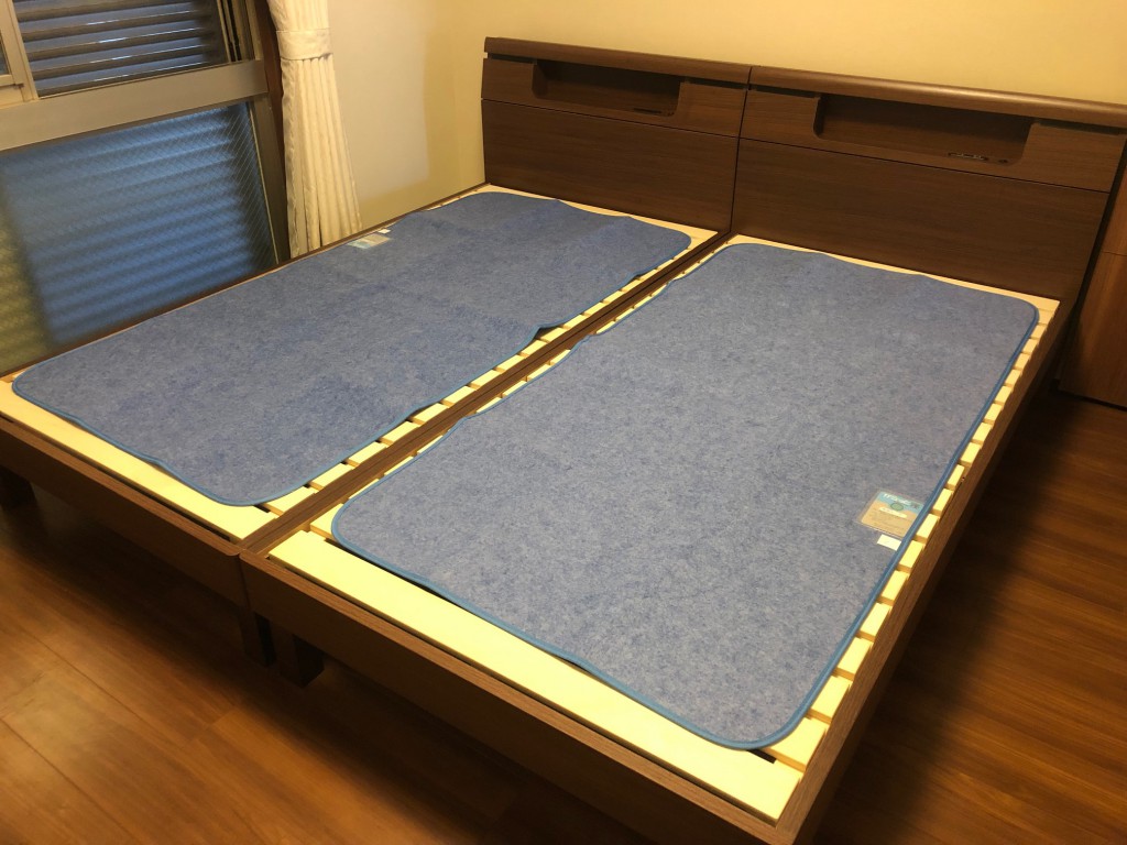 ベッド　湿気　除湿シート　からっと寝　西川　名古屋