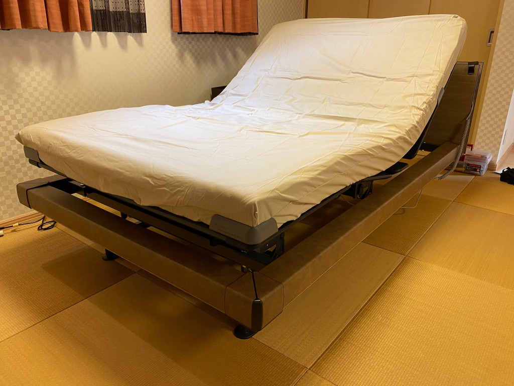 2台目のパラマウントベッド。インタイム1000セミダブルサイズを西尾市M様邸に納品。