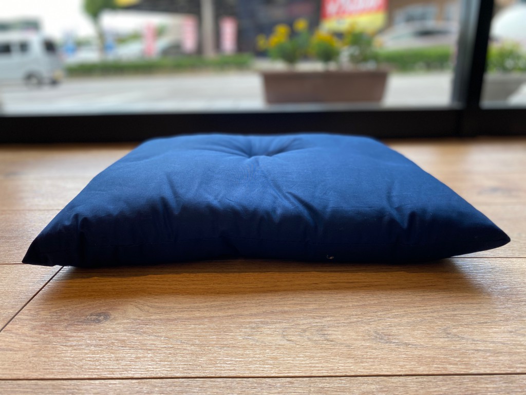 西尾市の和食のお店で使う小座布団（50×50ｃｍ）をお作りさせて頂きました！