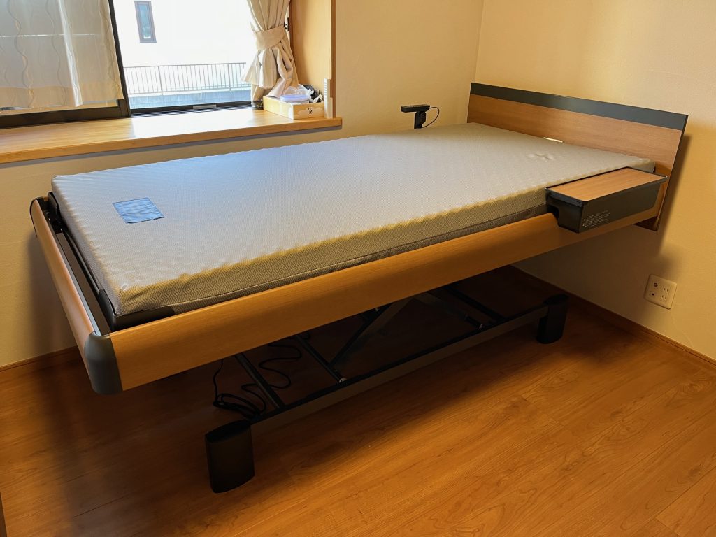 NEWインタイム1000電動ベッドを西尾市H様邸に納品♪逆流性食道炎の奥様が楽に眠れるパラマウントベッド。