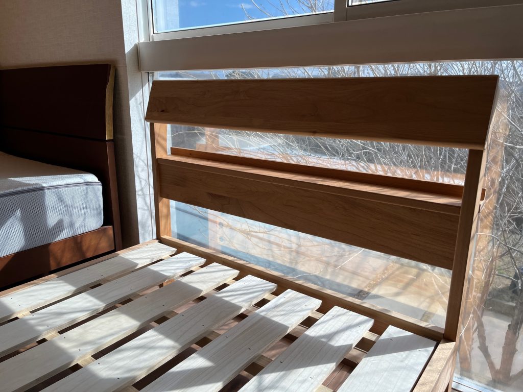 西尾市A様邸、お子様用のベッド・マットレスを納品♪イノアック「ファセット」「ラグフォート」。